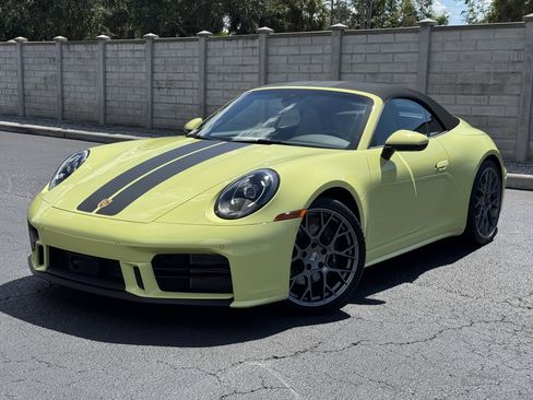 Certified 2025 Porsche 911 Carrera image 1