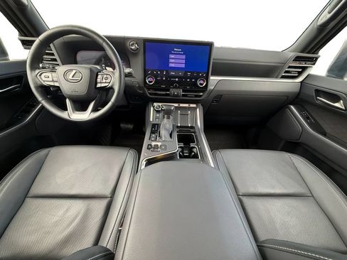 Used 2024 Lexus GX 550 w/ Accessory Package (Z1) AWD/4WD image 15