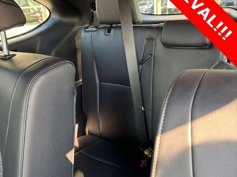 Used 2024 Toyota Highlander XSE image 11