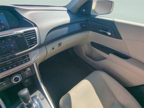 Used 2015 Honda Accord EX-L image 13
