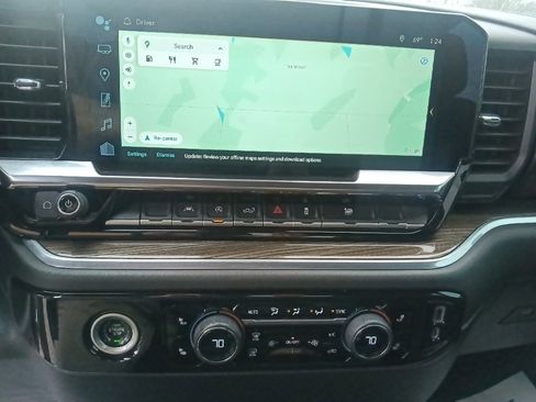 Used 2022 Chevrolet Silverado 1500 LT w/ Protection Package image 21