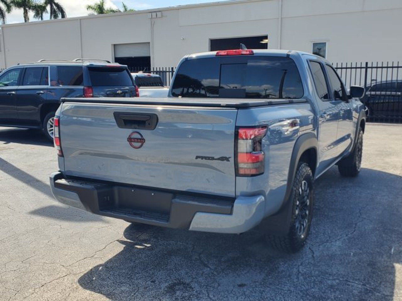 Used 2024 Nissan Frontier PRO-4X w/ Off-Road Protection Package AWD/4WD image 7