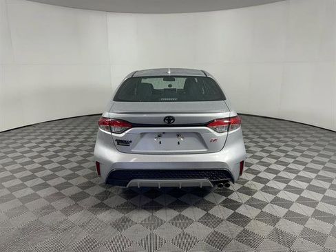 Used 2020 Toyota Corolla SE image 6