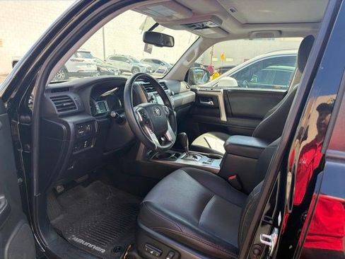 Used 2019 Toyota 4Runner SR5 Premium w/ Wilderness Package RWD image 15