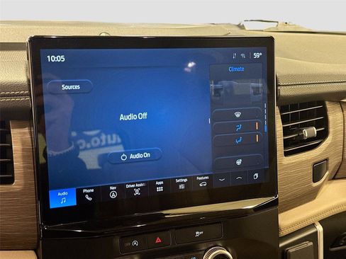 Used 2024 Ford Expedition Limited image 15