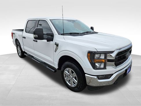 Used 2023 Ford F150 XLT w/ Trailer Tow Package image 4