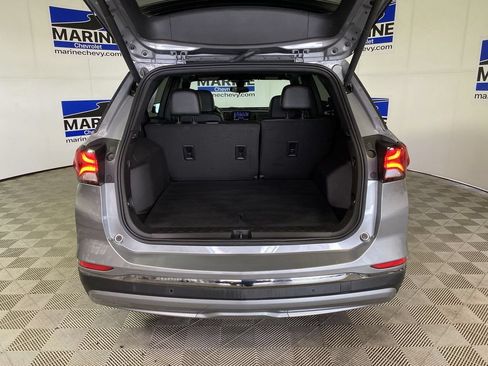 Used 2023 Chevrolet Equinox RS FWD image 32