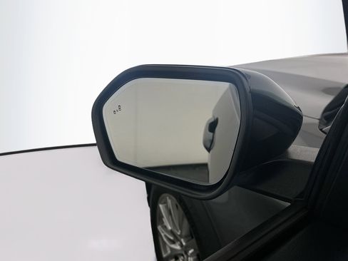 Used 2025 Ford Explorer Platinum image 16