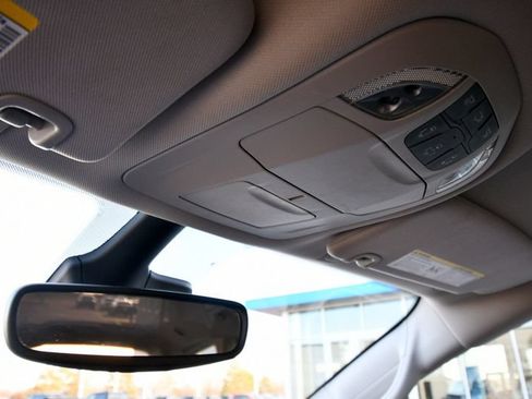 Used 2024 Chrysler Voyager LX FWD image 27