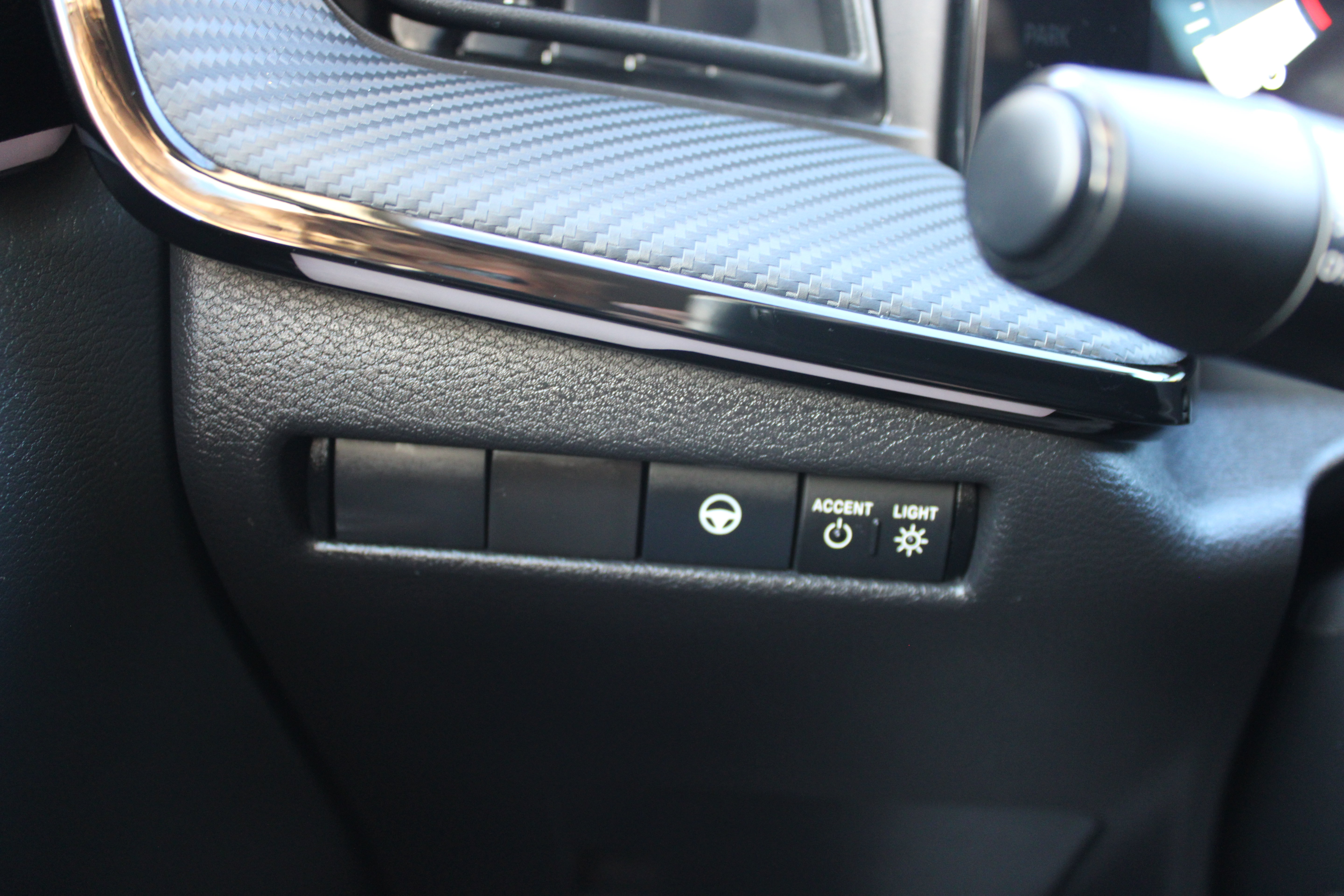Certified 2025 Nissan Kicks SR w/ Illumination Package AWD/4WD image 23