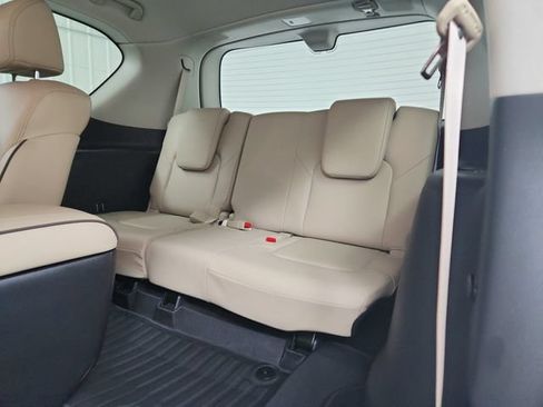 Used 2024 Nissan Armada Platinum w/ Captain's Chairs Package RWD image 40