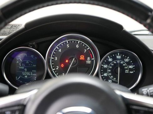Used 2019 MAZDA MX-5 Miata Sport image 28