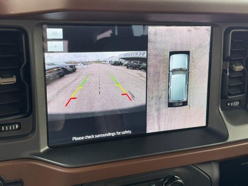 Used 2024 Ford Bronco Outer Banks image 18
