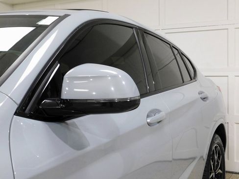 Used 2023 BMW X4 xDrive30i image 18