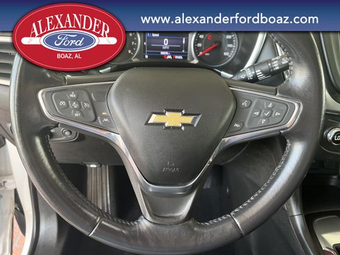Used 2020 Chevrolet Equinox LT FWD image 20