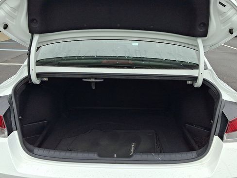 Certified 2023 Hyundai Elantra SEL w/ Preferred Accessory Package image 28