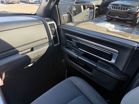 Used 2022 RAM 1500 Classic Warlock w/ Ceramic Gray Warlock Package image 35