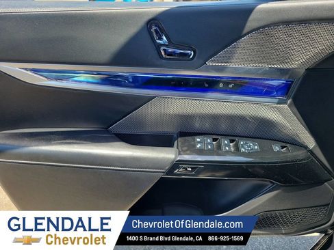 Used 2024 BMW 740i RWD image 38