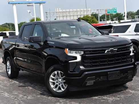 Used 2026 Chevrolet Silverado 1500 RST AWD/4WD image 2