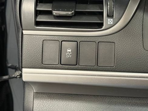 Used 2012 Toyota Camry SE FWD image 15