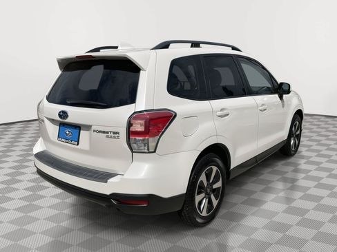 Used 2017 Subaru Forester 2.5i Premium AWD/4WD image 15