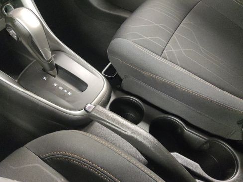 Used 2020 Chevrolet Trax LT image 26