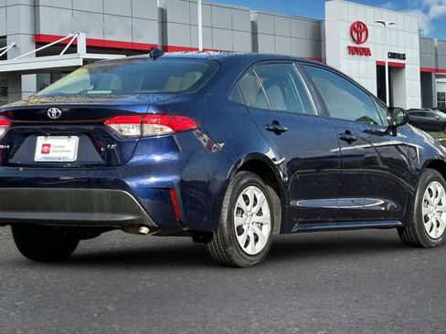 Used 2023 Toyota Corolla LE image 4