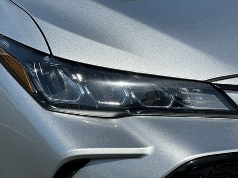 Used 2019 Toyota Avalon XSE w/ Carpet Mat Package image 10