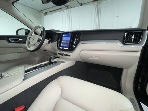 New 2025 Volvo XC60 B5 Plus w/ Protection Package Premier image 7