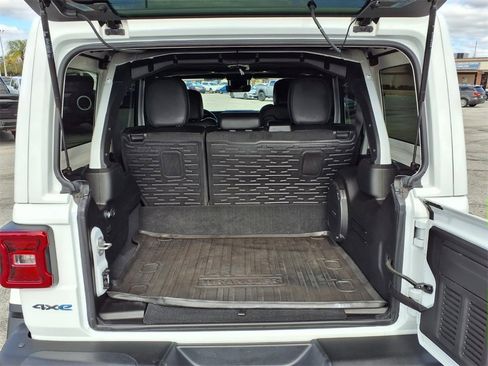 Used 2024 Jeep Wrangler Unlimited Rubicon 4xe image 23