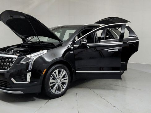 Certified 2025 Cadillac XT5 Premium Luxury w/ LPO, Floor Liner Package AWD/4WD image 10