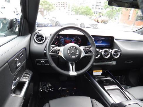 Used 2026 Mercedes-Benz GLA 250 4MATIC image 17