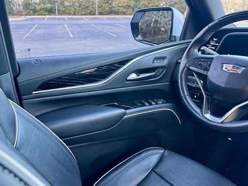 Certified 2023 Cadillac Escalade Sport w/ Touring Package image 21