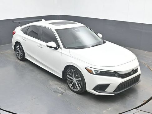 Used 2023 Honda Civic Touring image 13