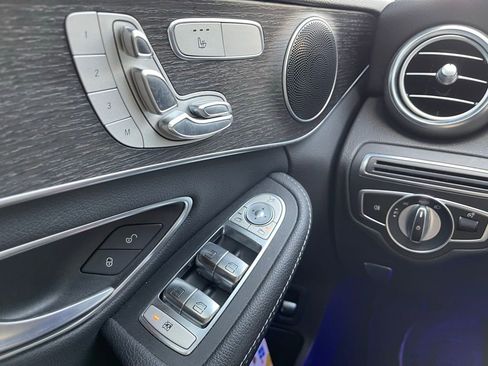 Used 2020 Mercedes-Benz C 300 4MATIC Sedan image 12