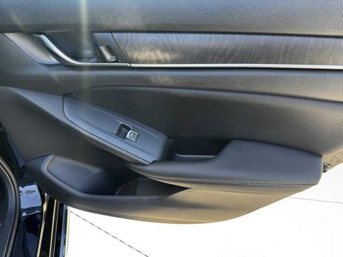 Used 2020 Honda Accord EX-L image 38