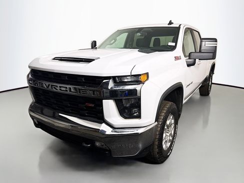 Used 2023 Chevrolet Silverado 2500 LT w/ Convenience Package image 4