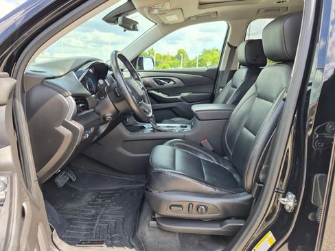 Used 2018 Chevrolet Traverse Premier w/ Redline Edition AWD/4WD image 17