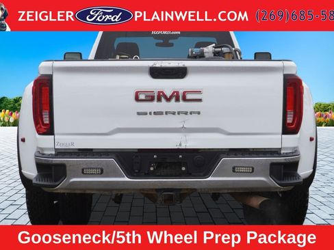 Used 2022 GMC Sierra 3500 Pro w/ Convenience Package RWD image 4