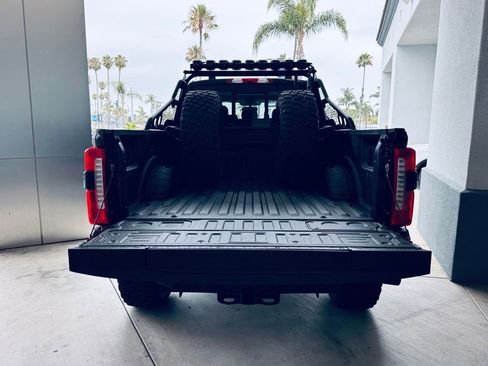 New 2026 Ford F250 Lariat w/ Black Appearance Package AWD/4WD image 13