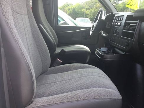 Used 2014 GMC Savana 2500 RWD image 40
