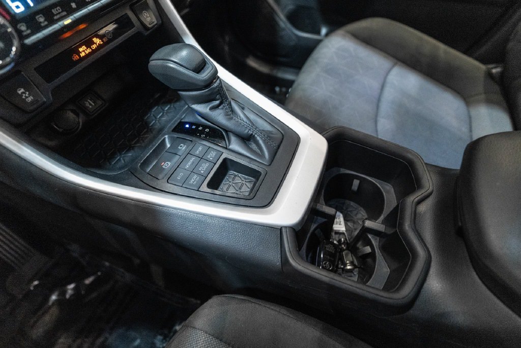 Certified 2025 Toyota RAV4 XLE AWD/4WD image 23