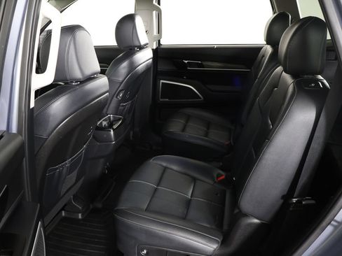 Used 2022 Kia Telluride EX w/ EX Premium Package AWD/4WD image 39