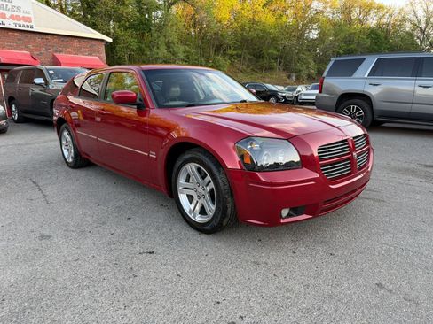 Used 2005 Dodge Magnum R/T RWD image 3
