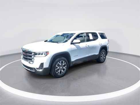 Used 2023 GMC Acadia SLE image 4