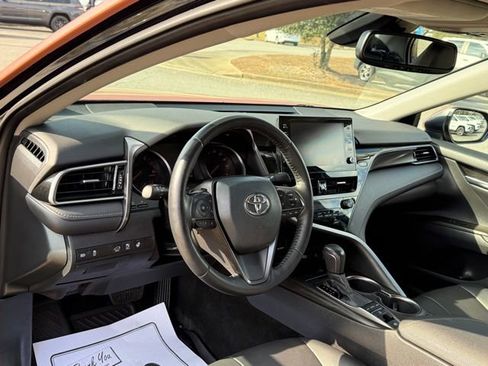 Used 2022 Toyota Camry XSE w/ Cold Weather Package image 16