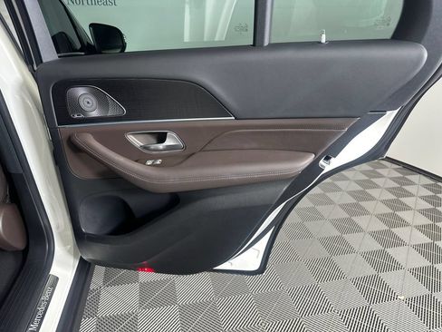 Certified 2023 Mercedes-Benz GLE 350 w/ Premium Package image 18