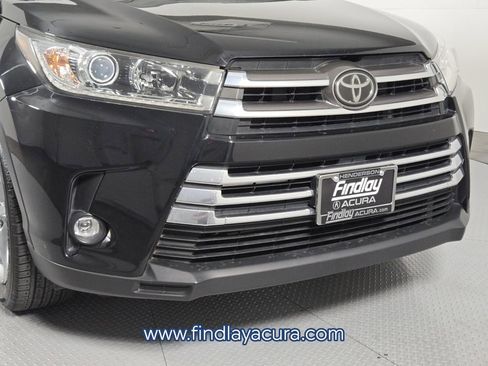 Used 2019 Toyota Highlander Limited image 9