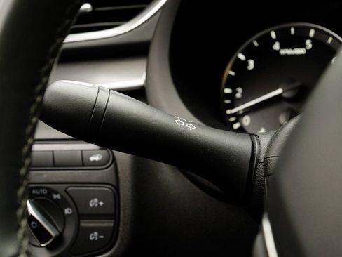 Used 2023 INFINITI QX50 Luxe image 23