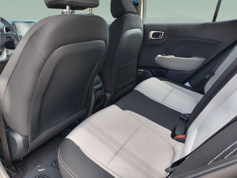 New 2026 Hyundai Venue SEL FWD image 15